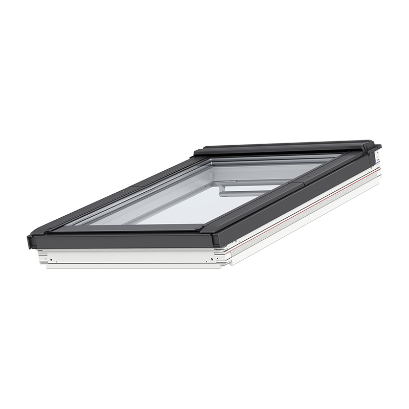 VELUX Centre Pivot Low Pitch Roof Window & Flashing – White Painted – GBL CK04 S10G03 (55x98cm)
