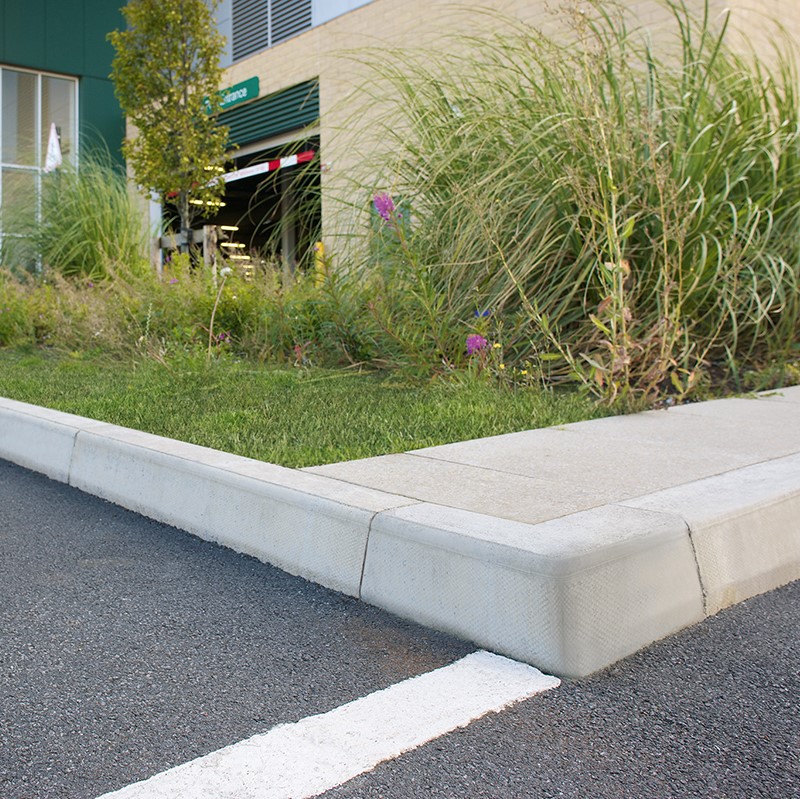 Standard Kerb Bullnosed Kerb (125mm x 150mm x 914mm)